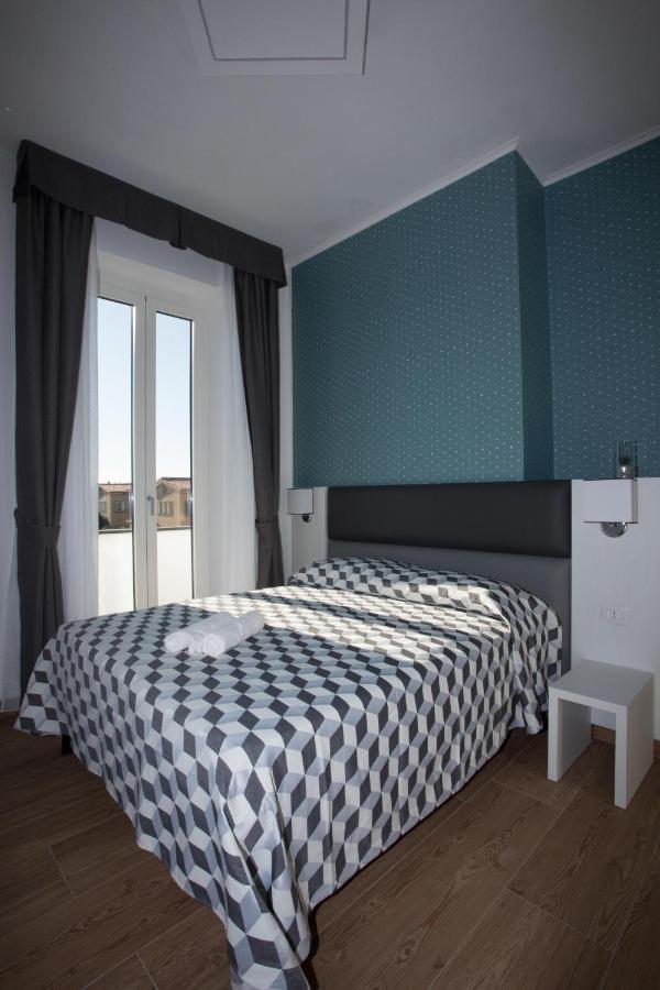 Guesthouse Porto Di Roma Civitavecchia Dış mekan fotoğraf