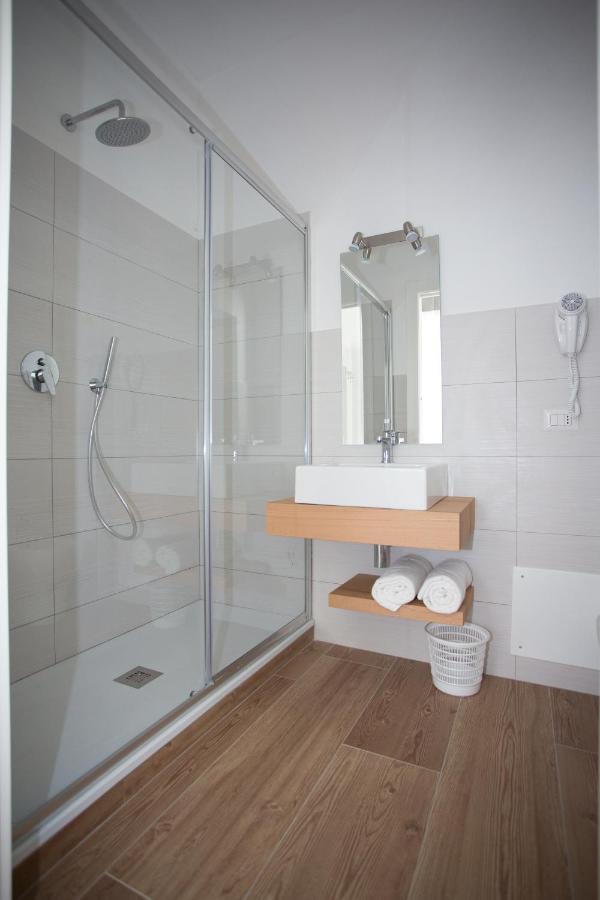 Guesthouse Porto Di Roma Civitavecchia Dış mekan fotoğraf